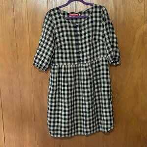 Chic Black and White Checkered Midi Dress